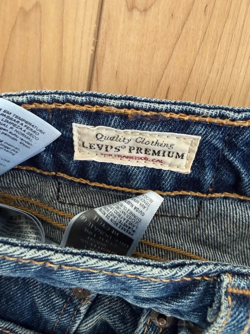 Levi's low loose tomorrow morning jeans size 24 - Picture 9 of 12